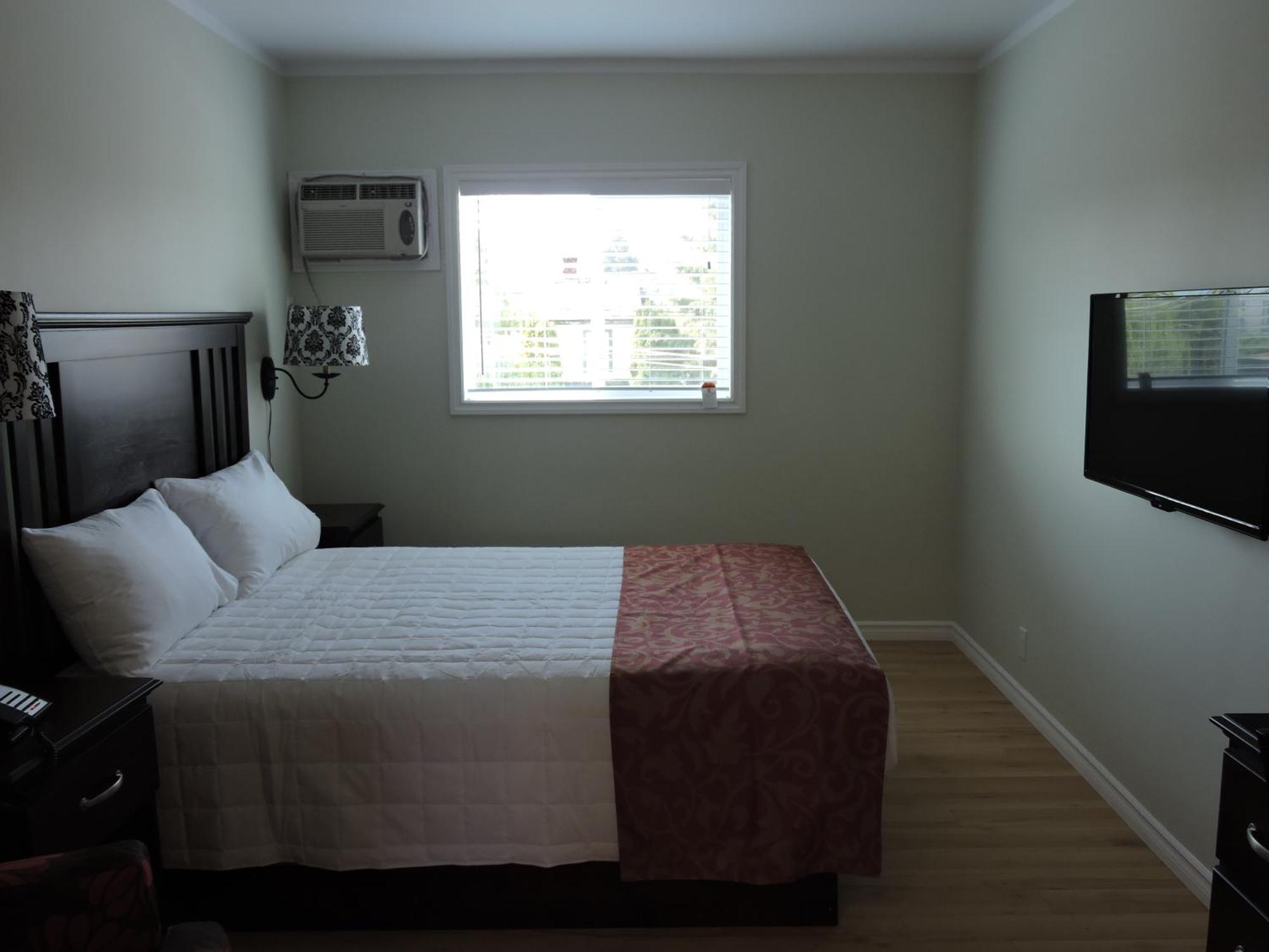 Almo Court Motel Cranbrook Ruang foto